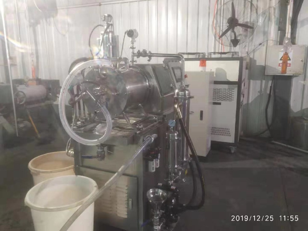 廣東25L陶瓷納米新材料磨砂機調試成功